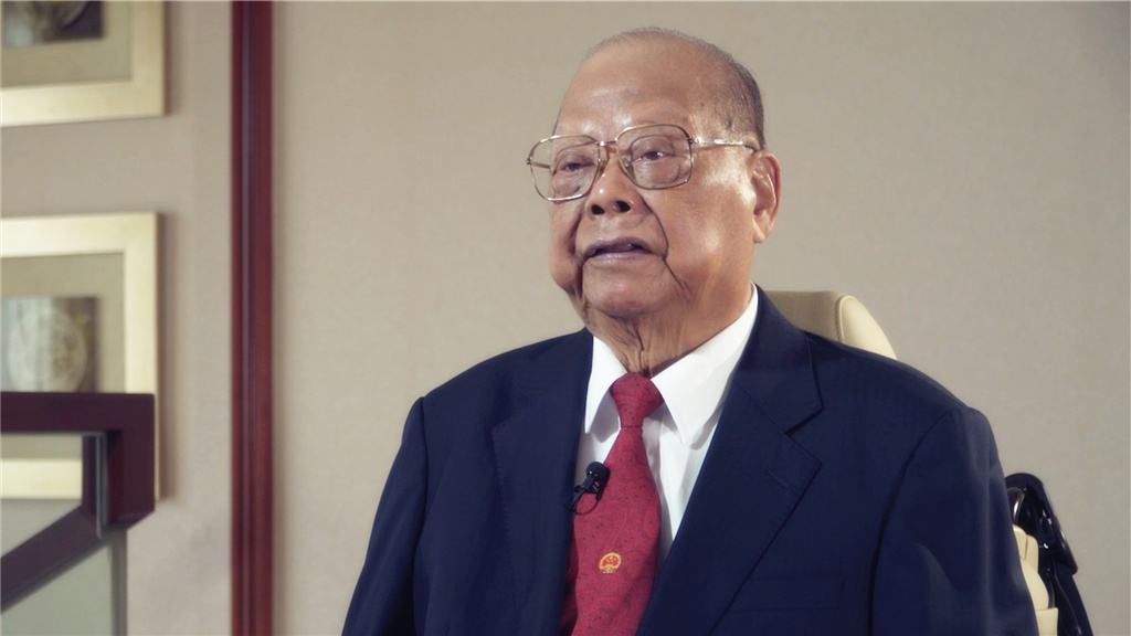 曾宪梓（爱国实业家）