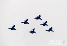   今天是中国人民解放军空军68岁生日，祝伟大的空军生日快乐！