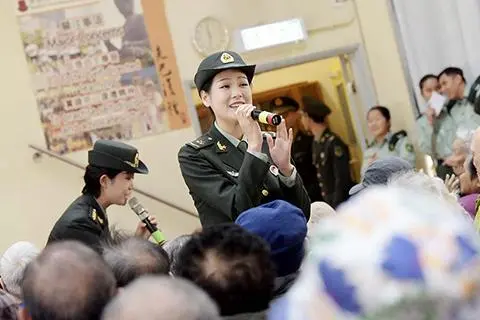  驻港部队文工队：是连接军民关系的轻骑兵
